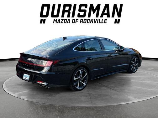 Phantom Black 2022 Hyundai SONATA SEL Plus