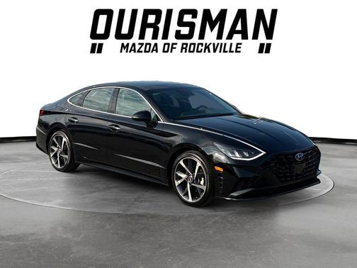 Phantom Black 2022 Hyundai SONATA SEL Plus