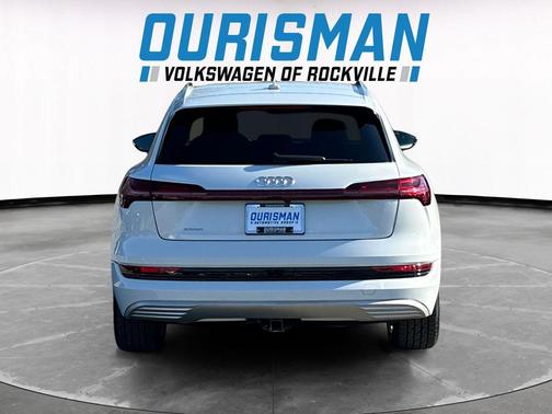 2019 Audi e-tron Premium Plus