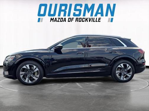 2022 Audi e-tron Premium