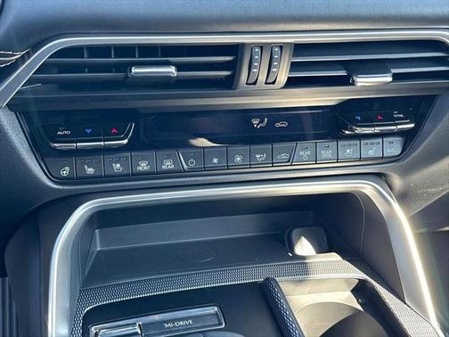 2024 Mazda CX-90 PHEV Premium Plus