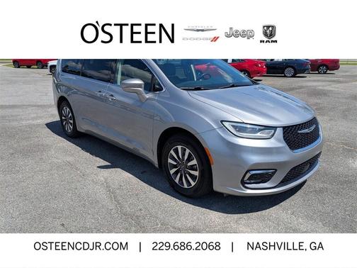 2021 Chrysler Pacifica Touring-L