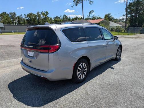 2021 Chrysler Pacifica Touring-L