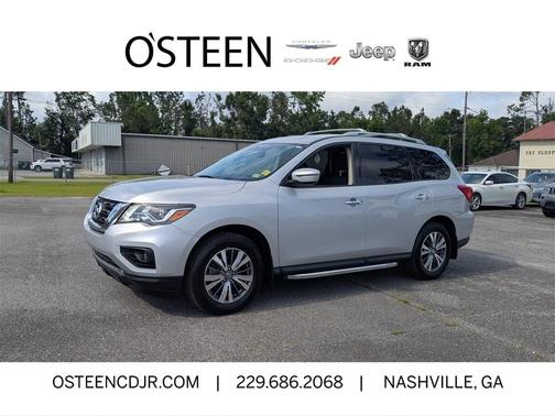 2020 Nissan Pathfinder SV