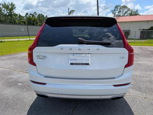 2020 Volvo XC90 T5 Momentum 7 Passenger