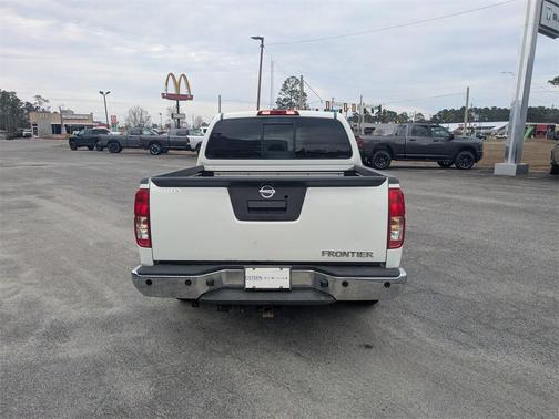 2017 Nissan Frontier SV
