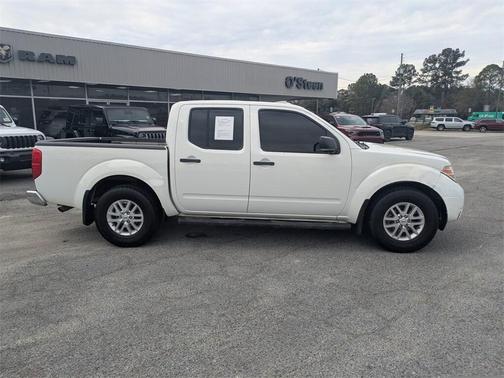 2017 Nissan Frontier SV