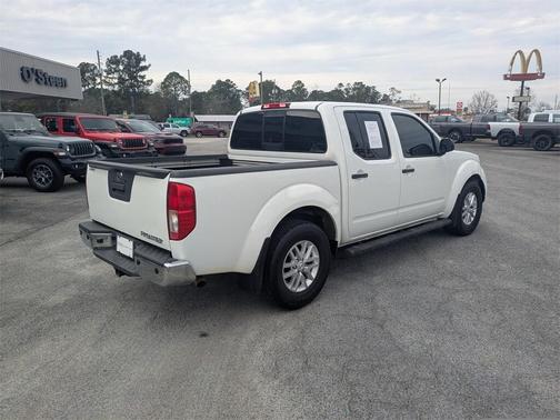 2017 Nissan Frontier SV