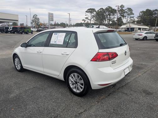 2017 Volkswagen Golf TSI S 4-Door