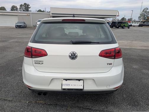 2017 Volkswagen Golf TSI S 4-Door