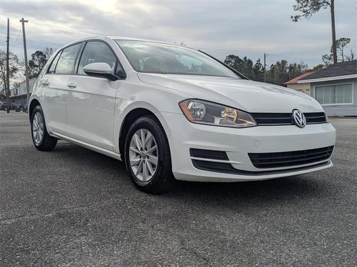 2017 Volkswagen Golf TSI S 4-Door