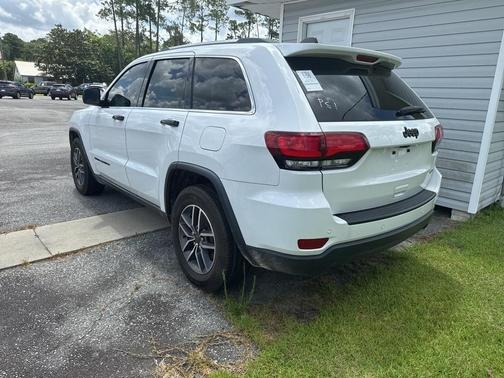 2020 Jeep Grand Cherokee Laredo E