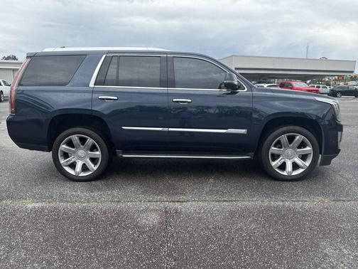 2019 Cadillac Escalade Luxury