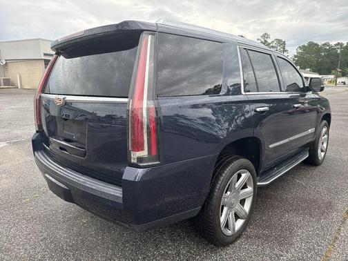 2019 Cadillac Escalade Luxury