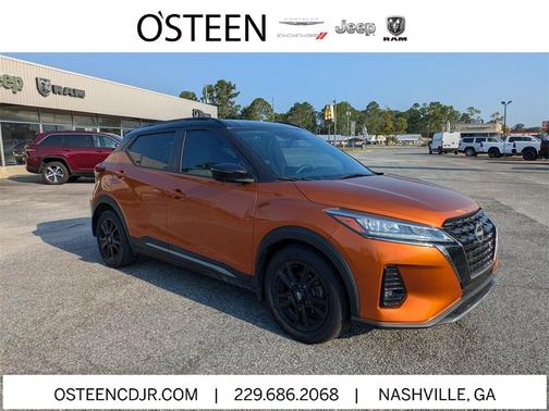 2022 Nissan Kicks SR