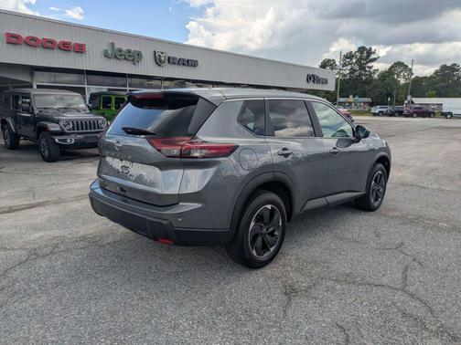 Gun Metallic 2025 Nissan Rogue SV