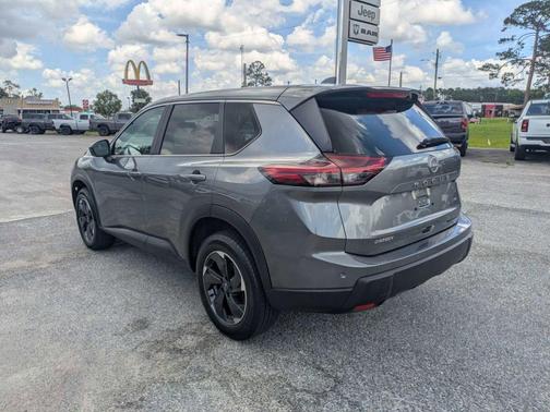 Gun Metallic 2025 Nissan Rogue SV