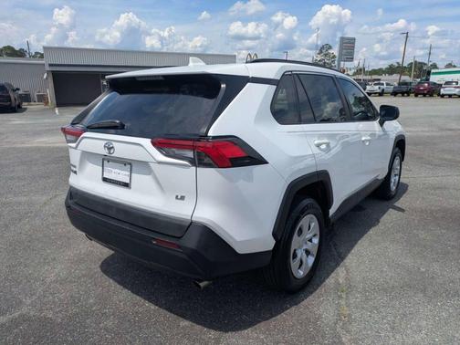 Super White 2020 Toyota RAV4 LE