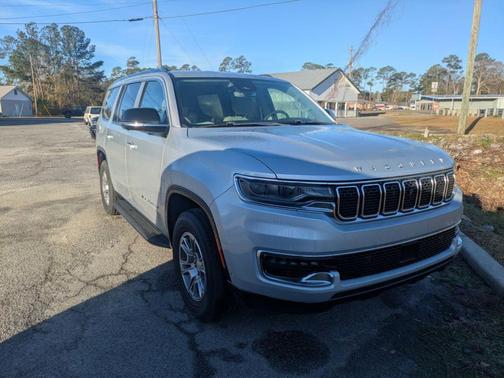 2024 Jeep Wagoneer Base