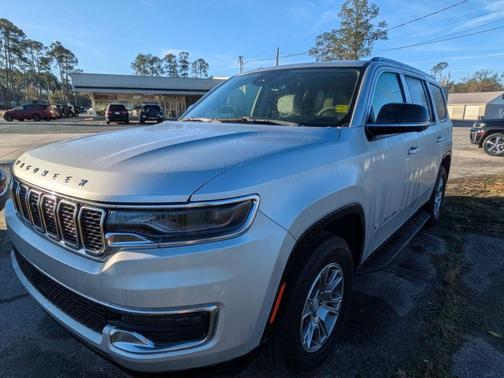 2024 Jeep Wagoneer Base