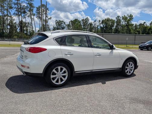 2017 INFINITI QX50 Base