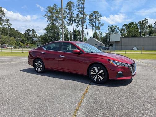 2022 Nissan Altima 2.5 SV