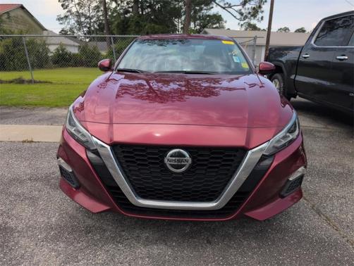 2022 Nissan Altima 2.5 SV