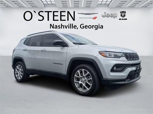 2024 Jeep Compass Latitude Lux