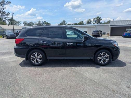 Magnetic Black 2018 Nissan Pathfinder S