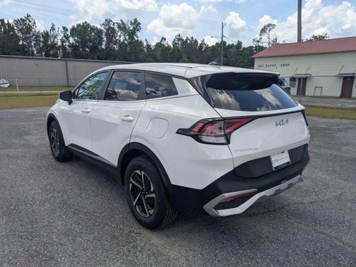 Snow White Pearl 2023 Kia Sportage Hybrid LX
