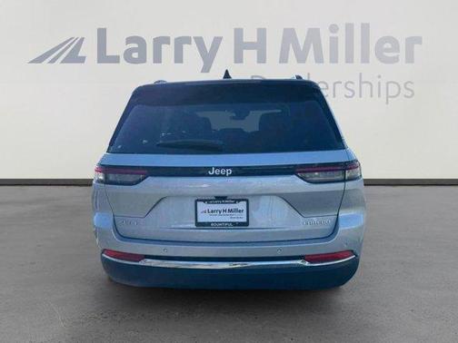 2025 Jeep Grand Cherokee Laredo X