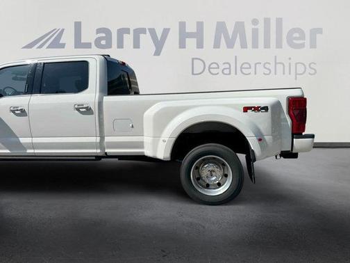 2022 Ford F-450 LIMITED
