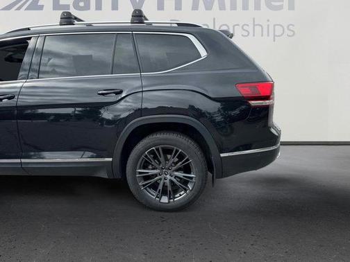 2018 Volkswagen Atlas 3.6L SEL Premium