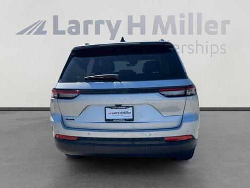 2024 Jeep Grand Cherokee Laredo