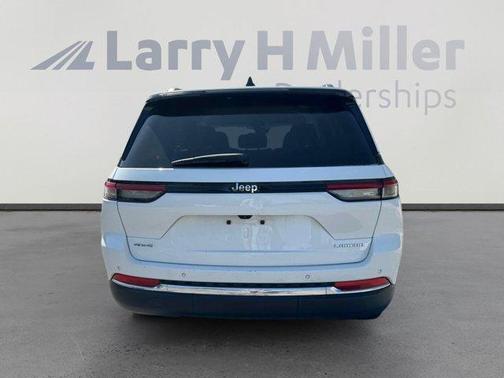 2023 Jeep Grand Cherokee Laredo
