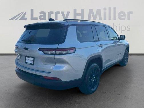 2025 Jeep Grand Cherokee L Laredo