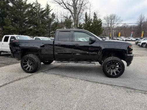 2018 Chevrolet Silverado 1500 Custom