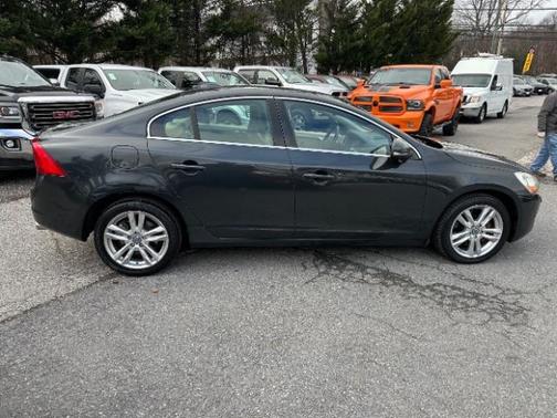 2013 Volvo S60 T5 Platinum