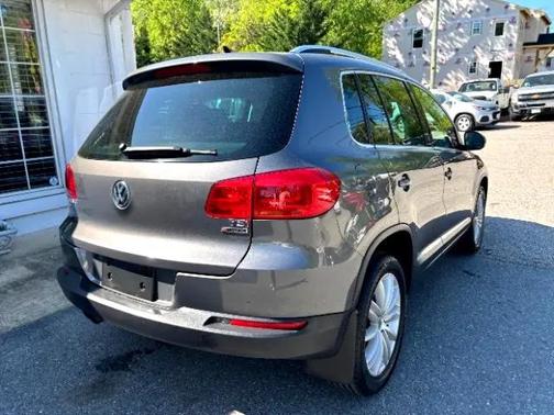 2016 Volkswagen Tiguan SE