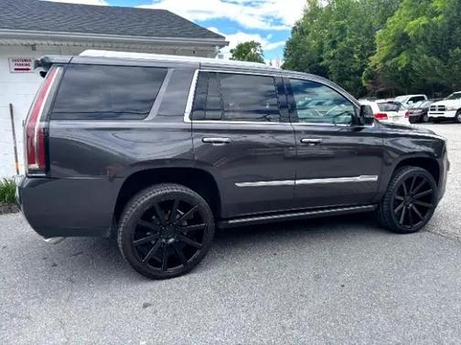 2017 Cadillac Escalade Platinum