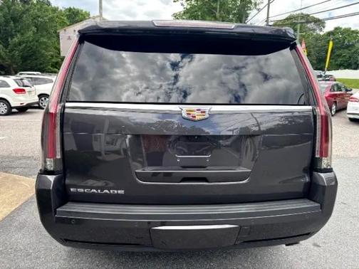 2017 Cadillac Escalade Platinum