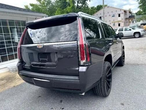 2017 Cadillac Escalade Platinum