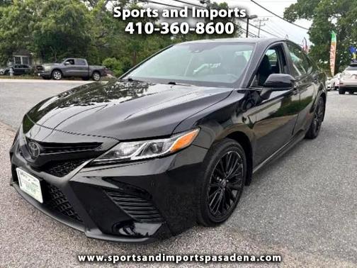 2020 Toyota Camry SE