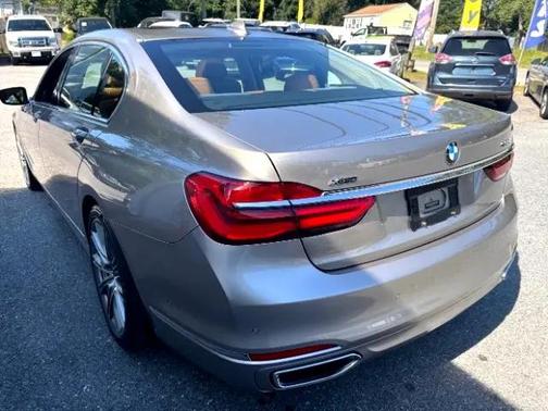 2016 BMW 750 i xDrive