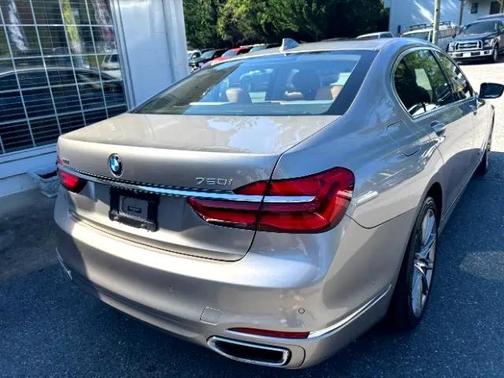 2016 BMW 750 i xDrive