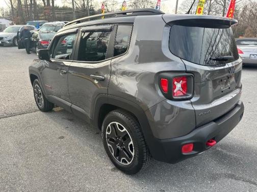 2016 Jeep Renegade Trailhawk