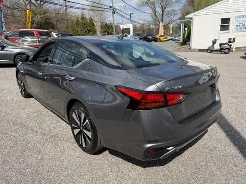 Gun Metallic 2019 Nissan Altima 2.5 SL