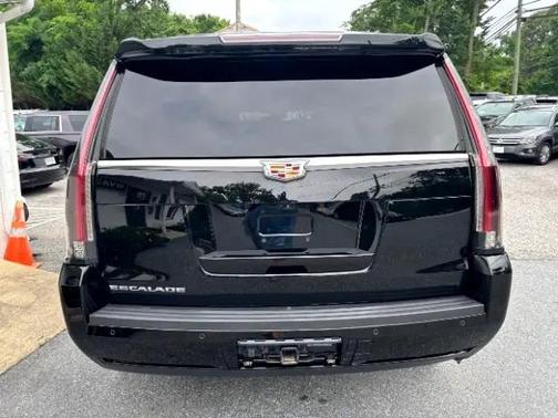 2018 Cadillac Escalade Premium Luxury
