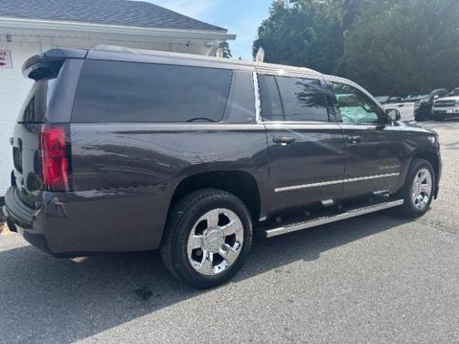 2017 Chevrolet Suburban LT