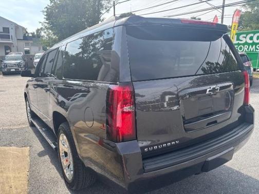 2017 Chevrolet Suburban LT
